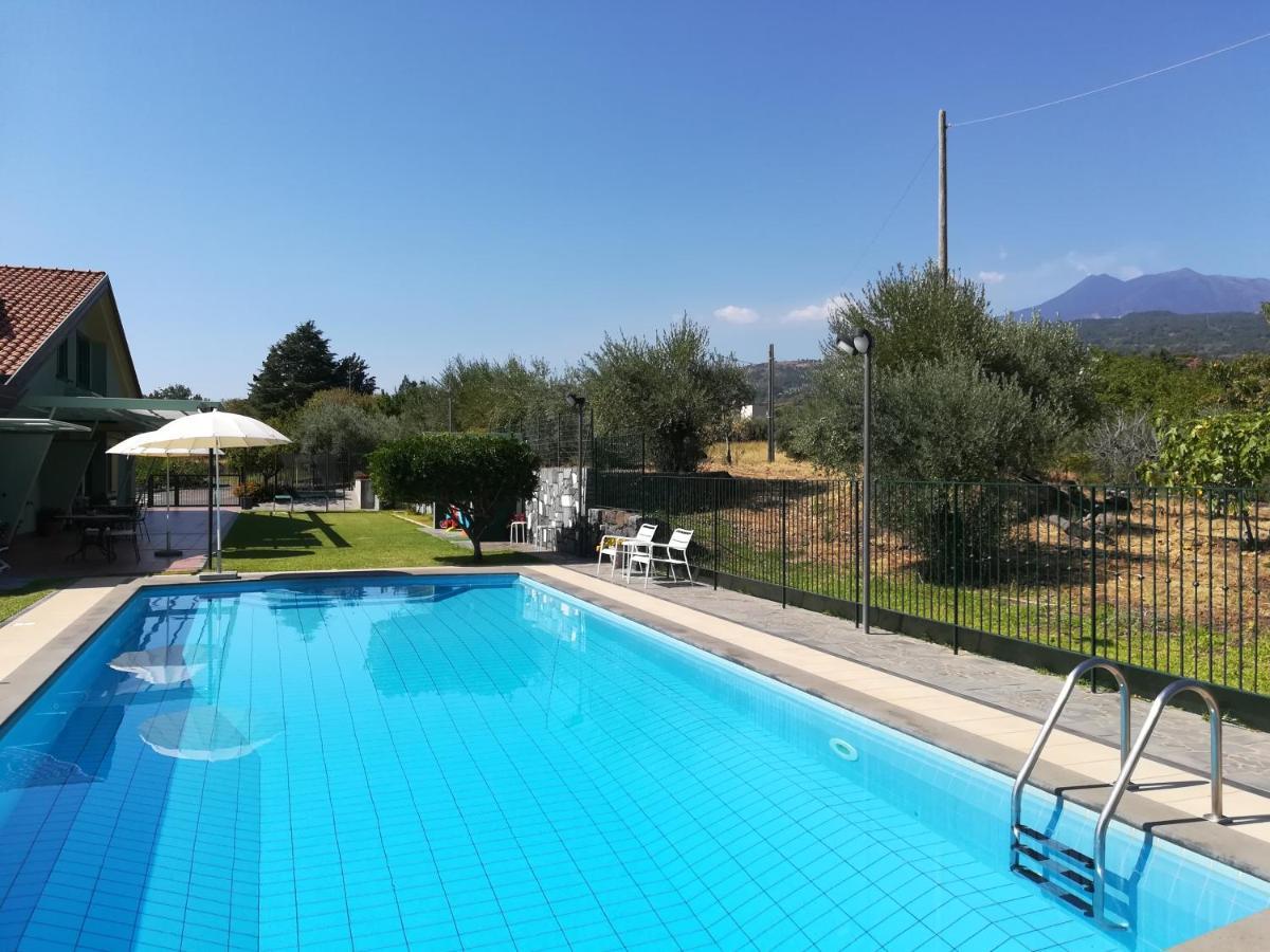 Villa Capogrecale - Piscina Riscaldata П'єдімонте-Етнео Екстер'єр фото